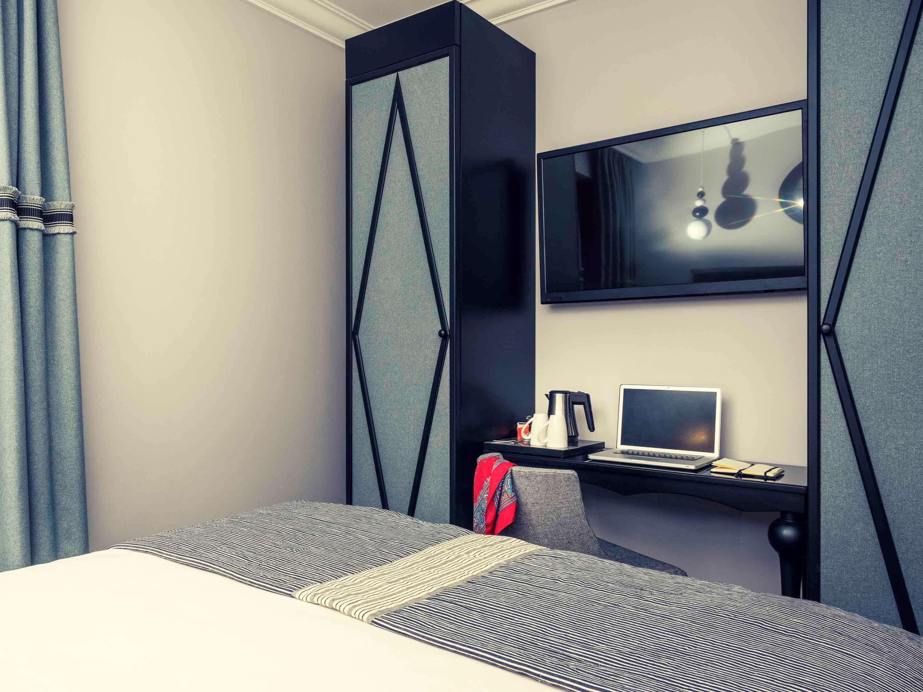 Mercure Paris Arc De Triomphe Wagram Exterior photo