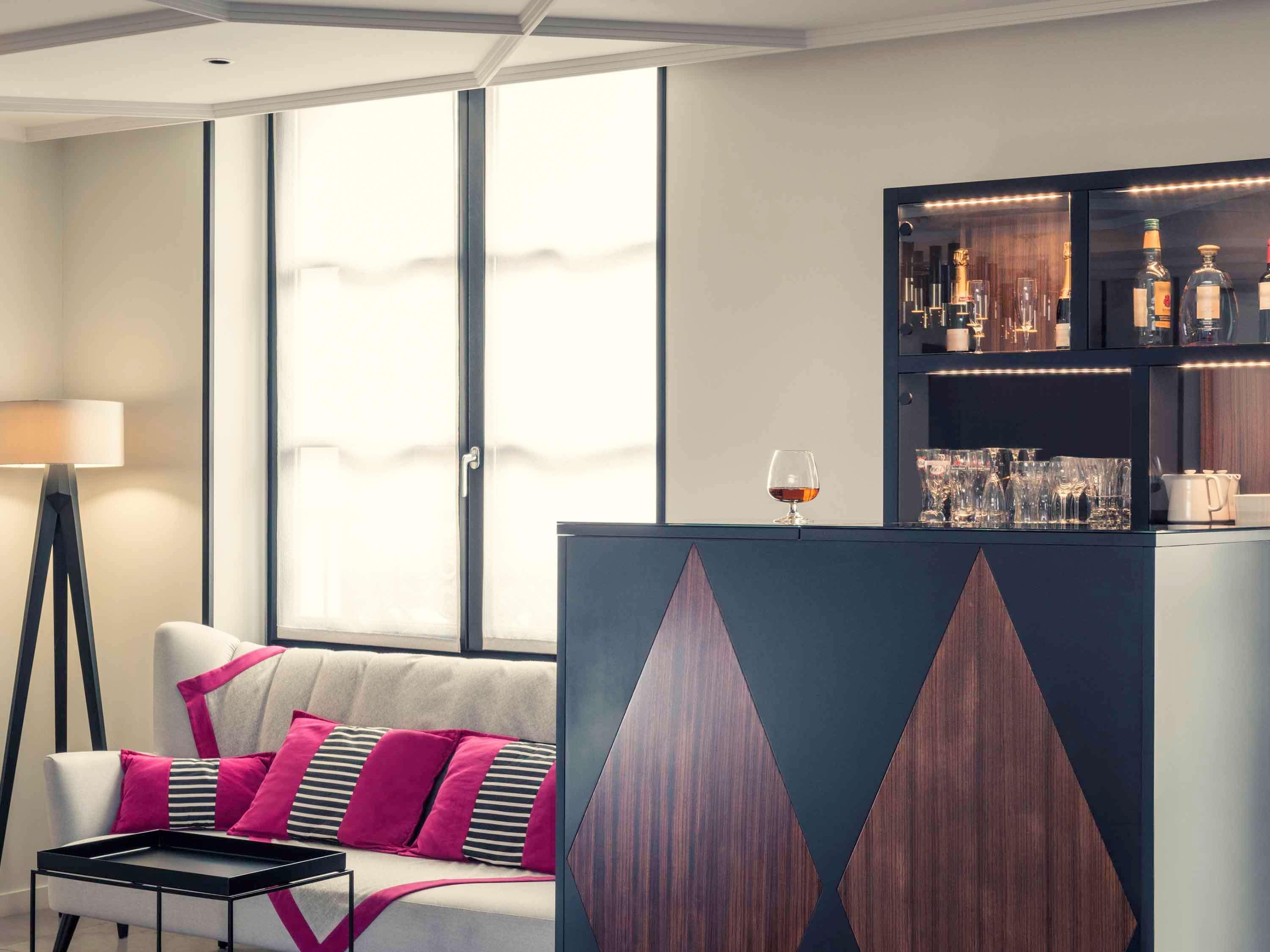 Mercure Paris Arc De Triomphe Wagram Exterior photo
