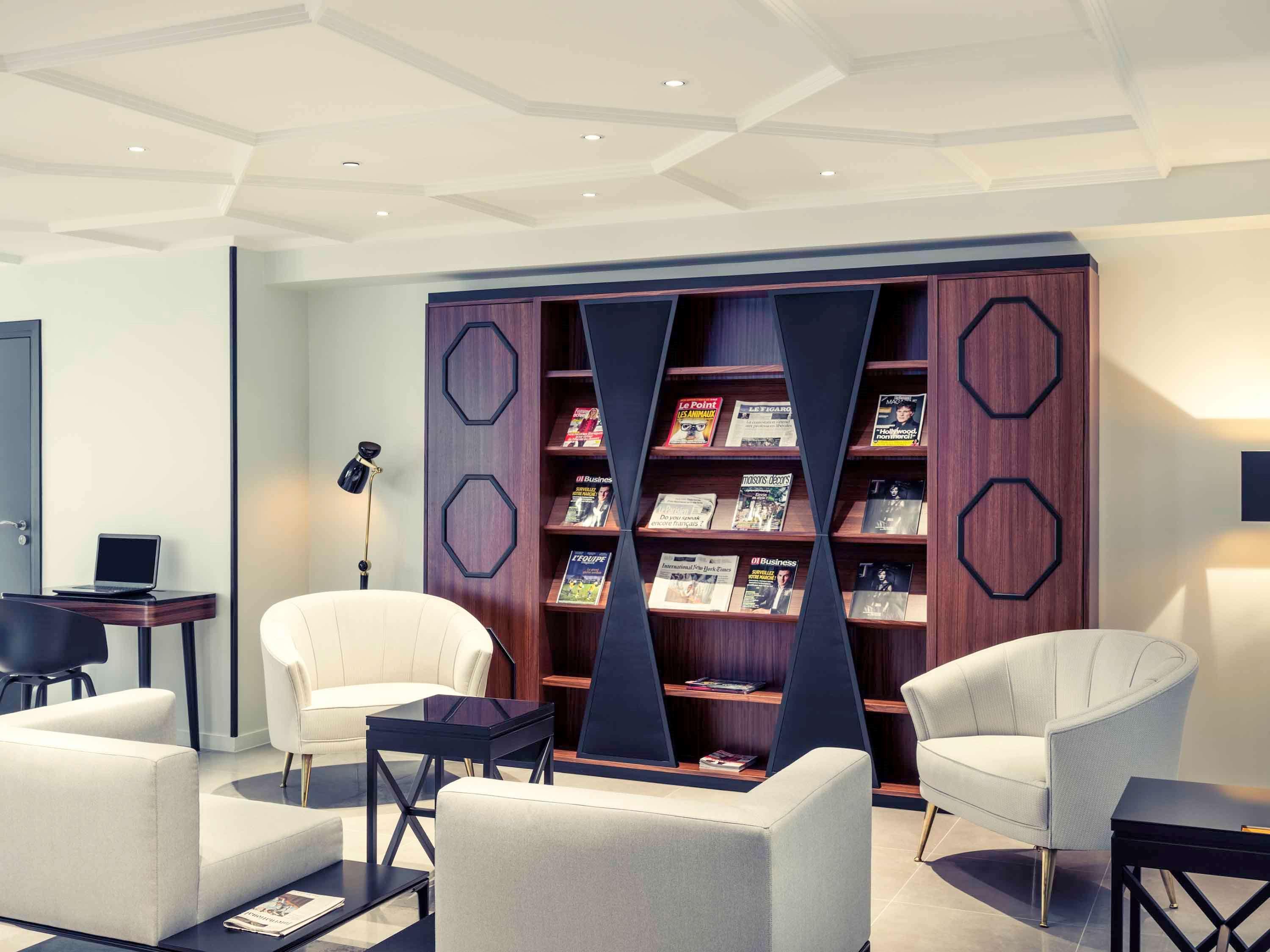 Mercure Paris Arc De Triomphe Wagram Exterior photo