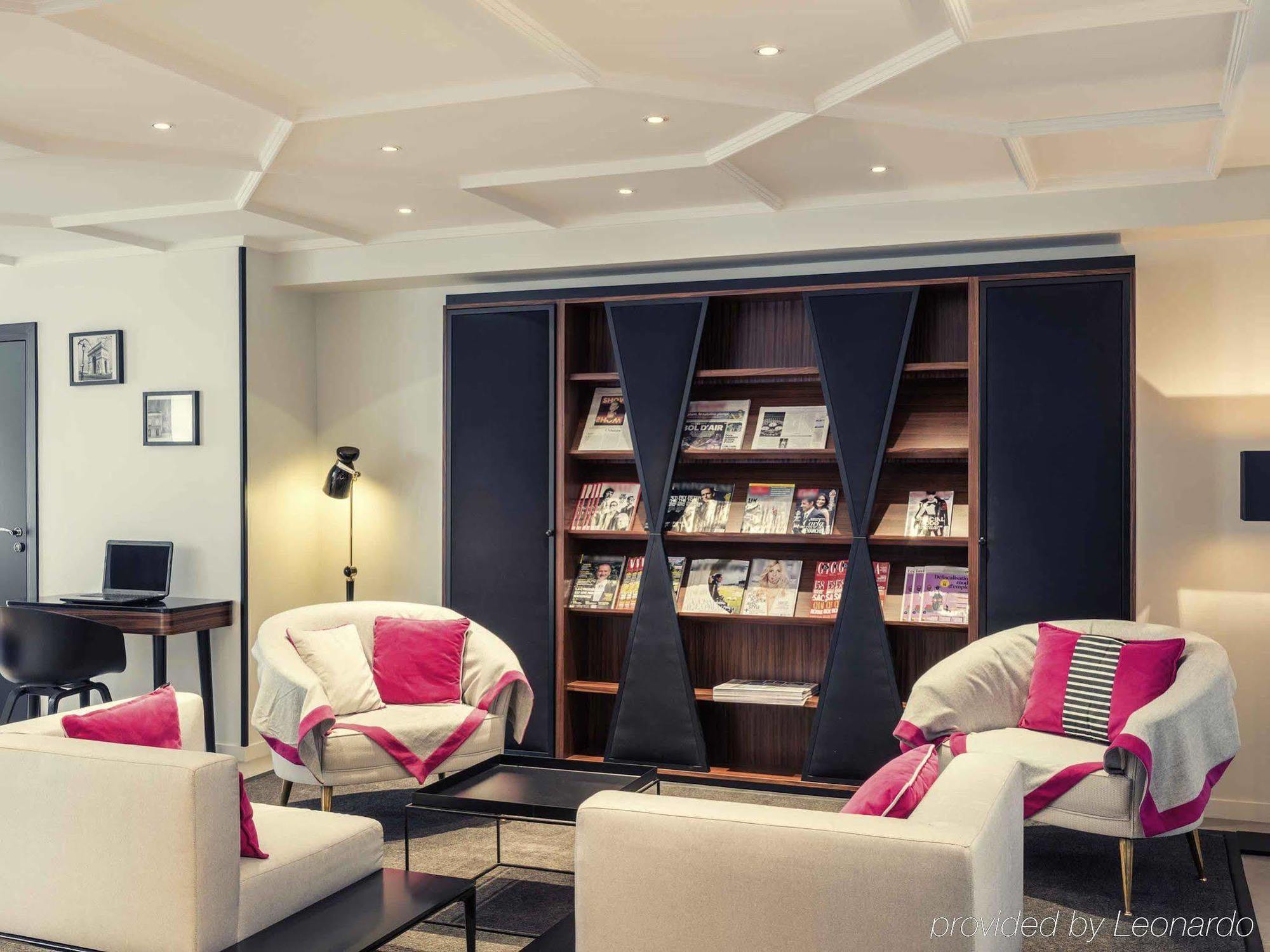 Mercure Paris Arc De Triomphe Wagram Exterior photo