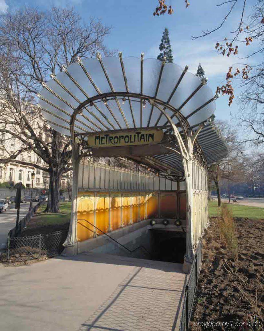 Mercure Paris Arc De Triomphe Wagram Exterior photo